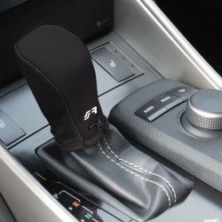 ΚΑΛΥΜΜΑ ΓΙΑ ΠΟΜΟΛΟ ΤΑΧΥΤΗΤΩΝ GEAR KNOB COVER ΜΑΥΡΟ ΜΙΚΡΟΦΙΜΠΡΑ-Simoni Racing-SRGKC ΚΑΛΥΜΜΑ ΓΙΑ ΠΟΜΟΛΟ ΤΑΧΥΤΗΤΩΝ GEAR KNOB COVER ΜΑΥΡΟ ΜΙΚΡΟΦΙΜΠΡΑ-Simoni Racing-SRGKC